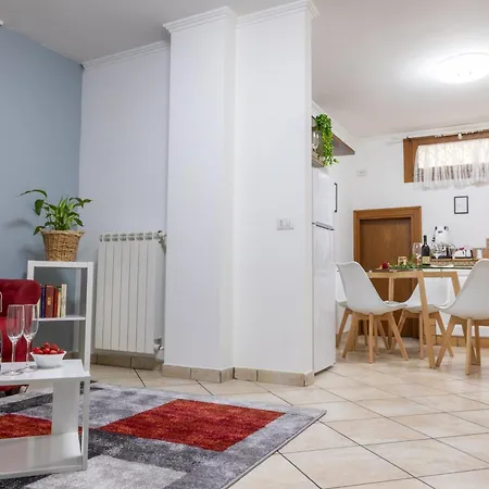 20 Min Aeroporto Fco - Casa Tranquilla Con Parcheggio Esterno Gratuito Apartment Acilia